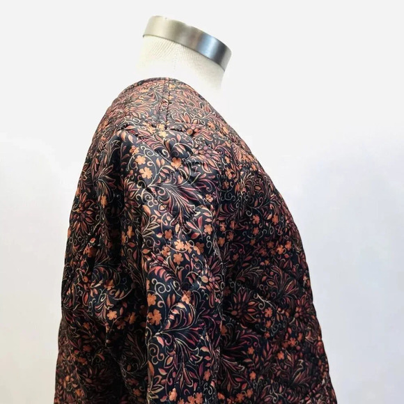 NWT CROFT & BARROW Women Button Down Quilted Vines Pattern Jacket Lightweight PM - Picture 11 of 15